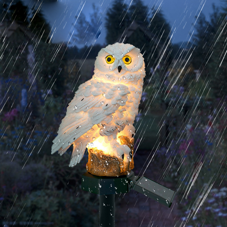 ソーラーフクロウ像ガーデンライトLED防水屋外装飾、庭やパテ - Outdoor Lighting Design のレビューと価格